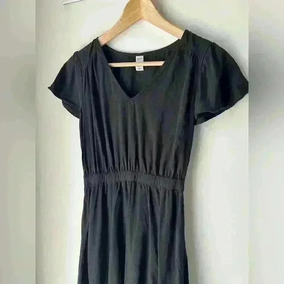 Old Navy Womens Black V-Neck Summer Fit and Flare Dress XS Petite Casual - Picture 2 of 9